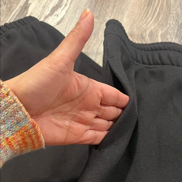 PINK Victoria’s Secret jogger Size Large New with tag - Picture 6 of 10